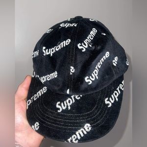 Supreme reapeat logo felt cap